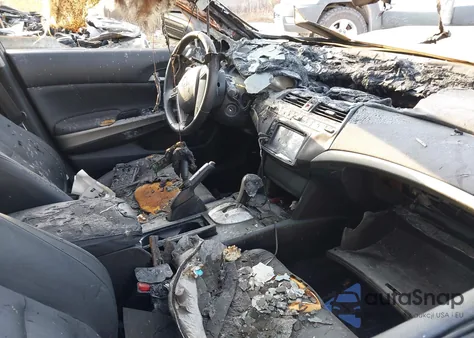 2010 Honda Accord 2.4 Ex-L из США, поврежденный, VIN 1HGCP2F81AA099460